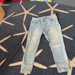 ARTISAN NY Light Blue Skinny Jeans with Embroidered Hem